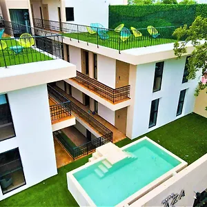 Hotel Plaza By Kavia, Mérida