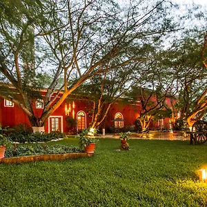 Отель Hacienda Santa Cruz